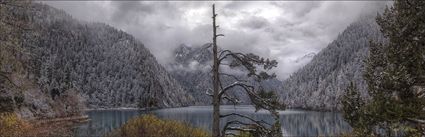Long Lake - Jiuzhaigou National Park - China (PBH4 00 15746)